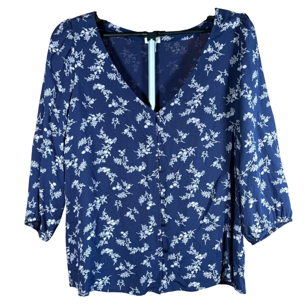 Hinge Navy Floral Button down V-Neck 3/4 Sleeve Rayon Blouse Size M Cottagecore